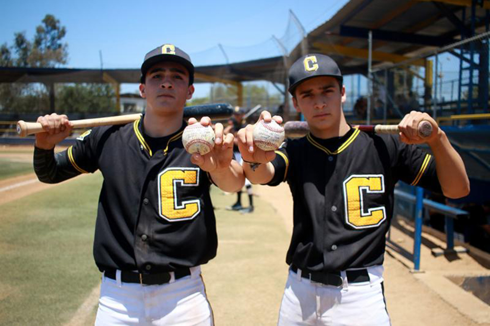 Regresan Zorros con doble triunfo y liderato