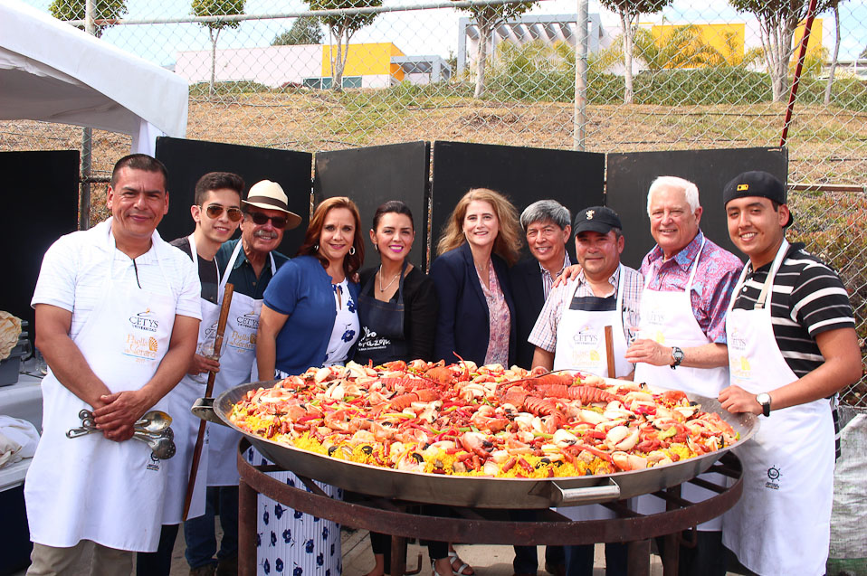 Comparten tradicional Paella de Verano 2017