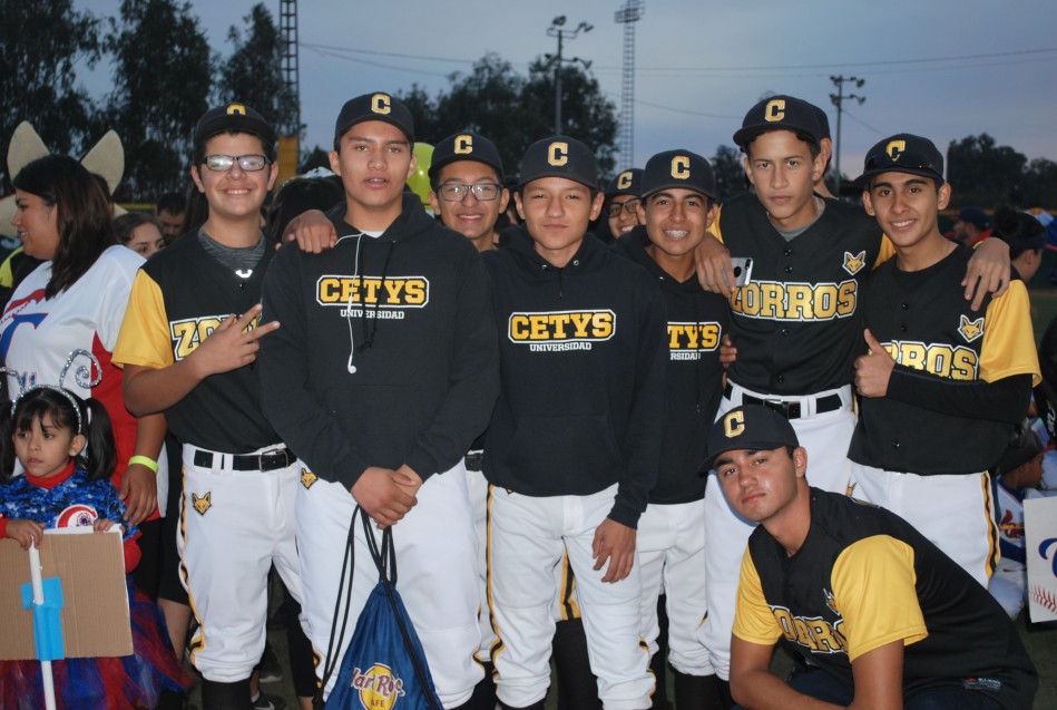 CETYS Tijuana pone su ambiente en ceremonia inaugural de beisbol