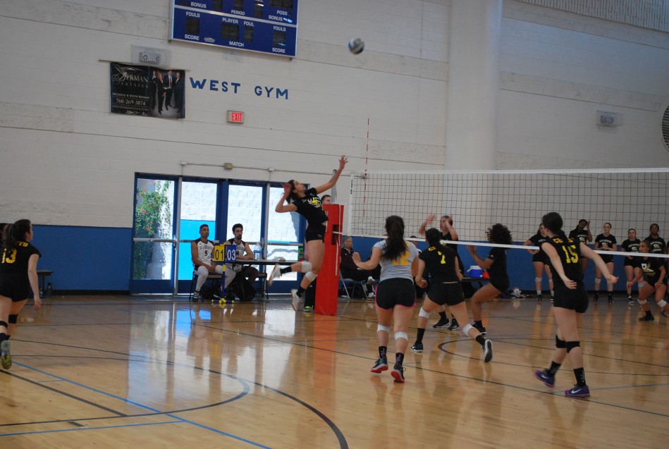 Caras nuevas en el equipo femenil de voleibol