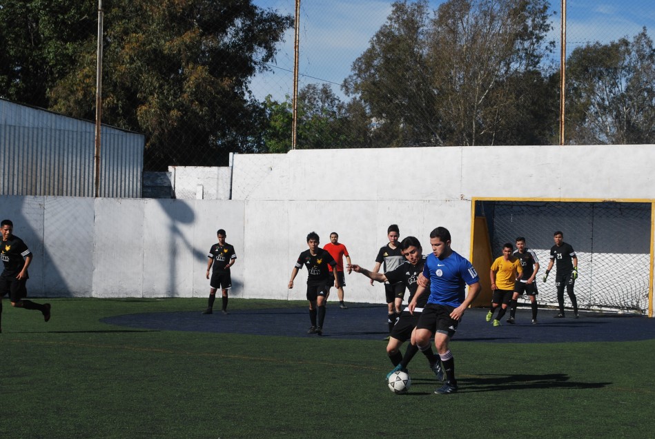 CETYS Alumni organizó juego de futbol rápido