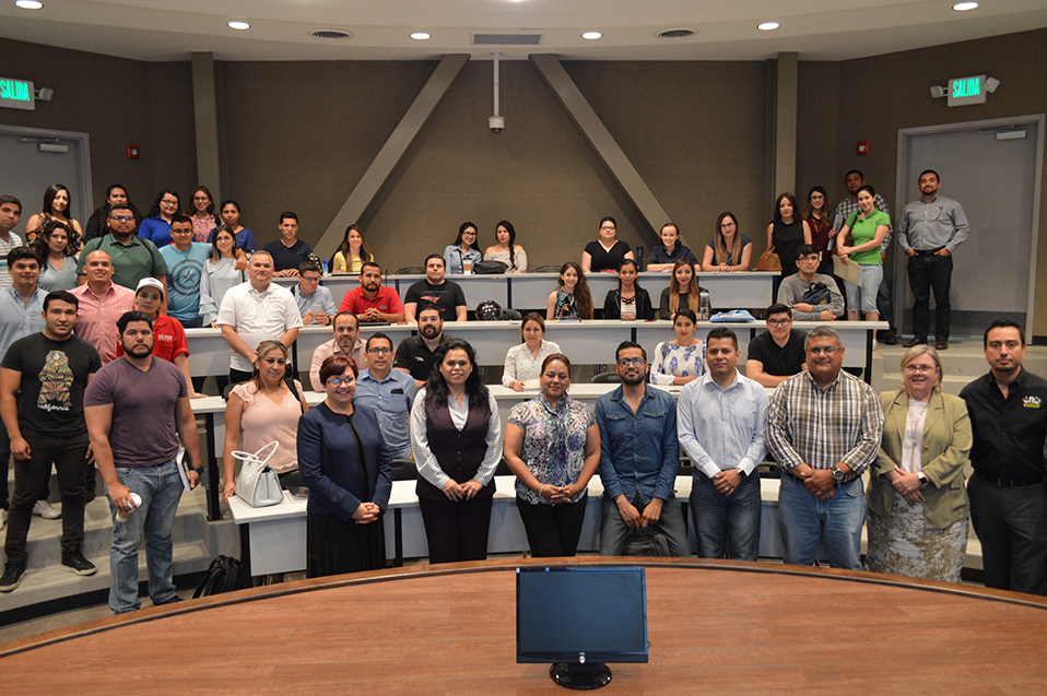 Los limites son mentales: emprendedores a alumnos de Posgrado CETYS