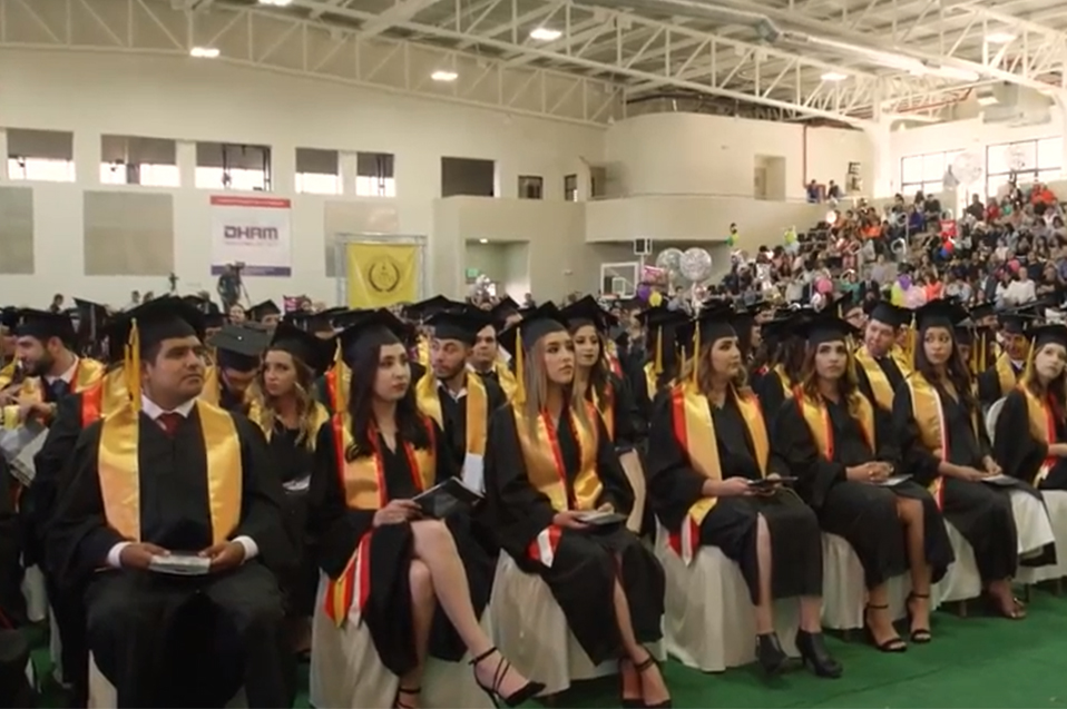 Ceremonia de Graduación Profesional y Posgrado Campus Ensenada