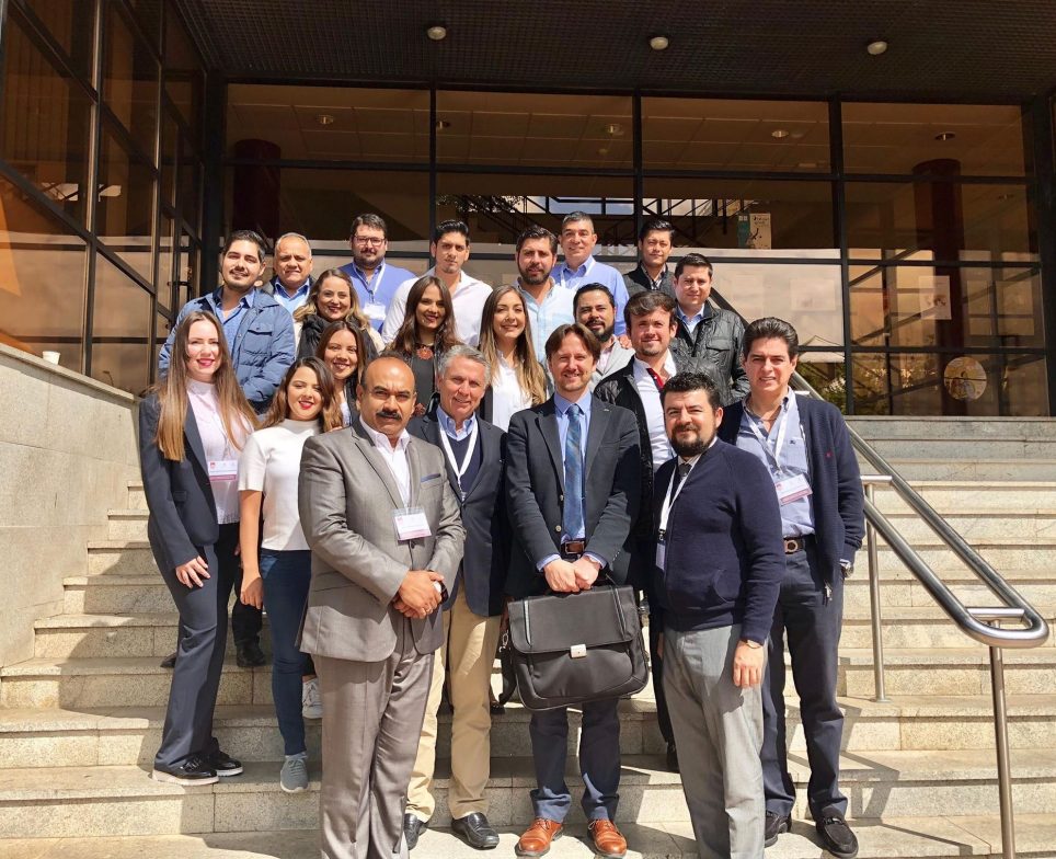 Alumnos de la Maestría en Derecho toman curso en Salamanca, España