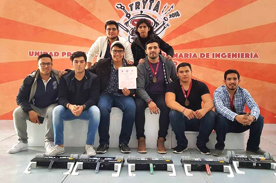 Ganan oro en Torneo de Robóticas y Tecnologías Avanzadas del IPN