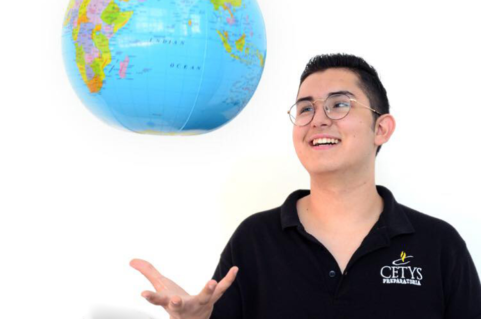 Conoce a Héctor, estudiante del Bachillerato Internacional de CETYS