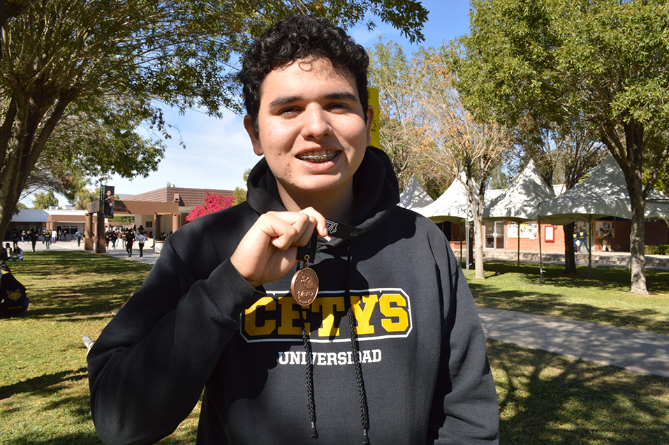 Es Luis Iván ganador en Olimpiada Mexicana de Matemáticas