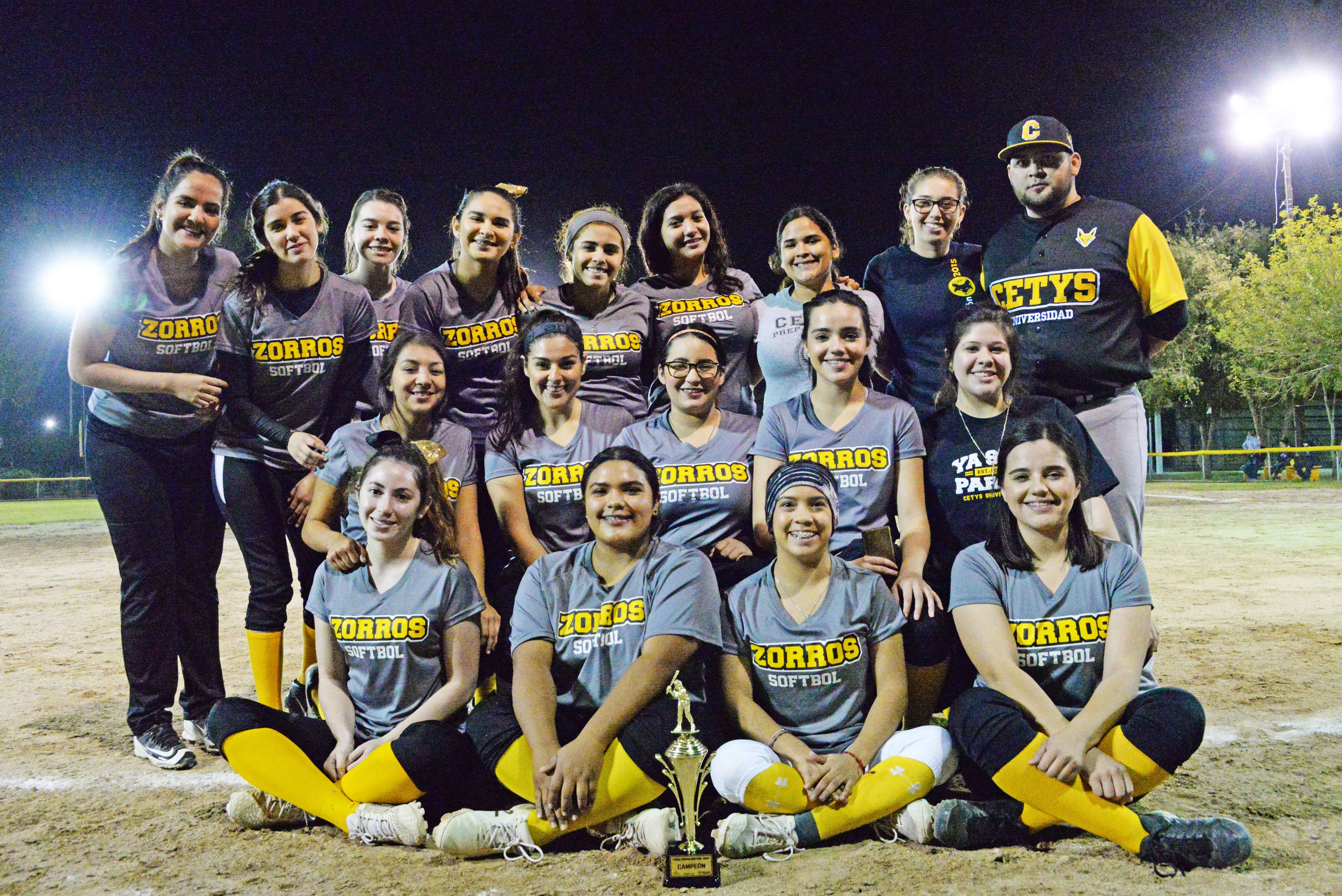 Copa Zorros de Softbol Femenil se queda en casa