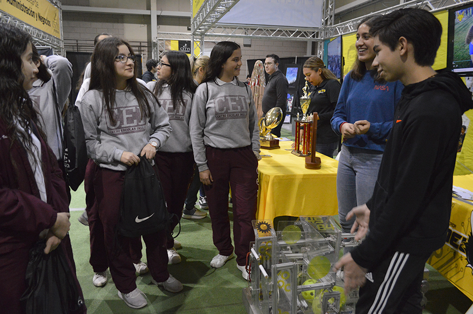 Vocación profesional y superación, la experiencia ExpoCETYS 2019