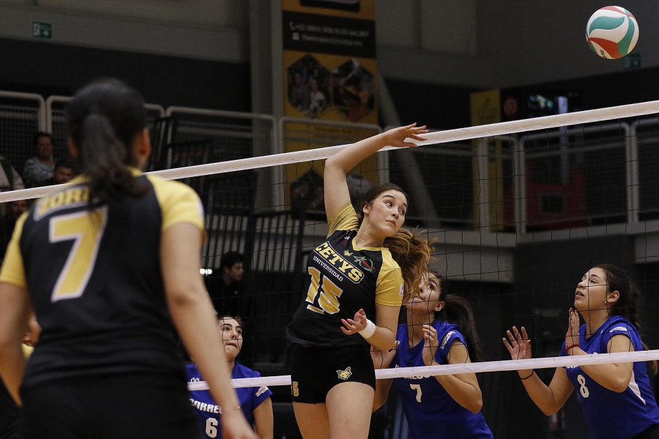 Voleibol femenil de CETYS está frente a dos grandes retos