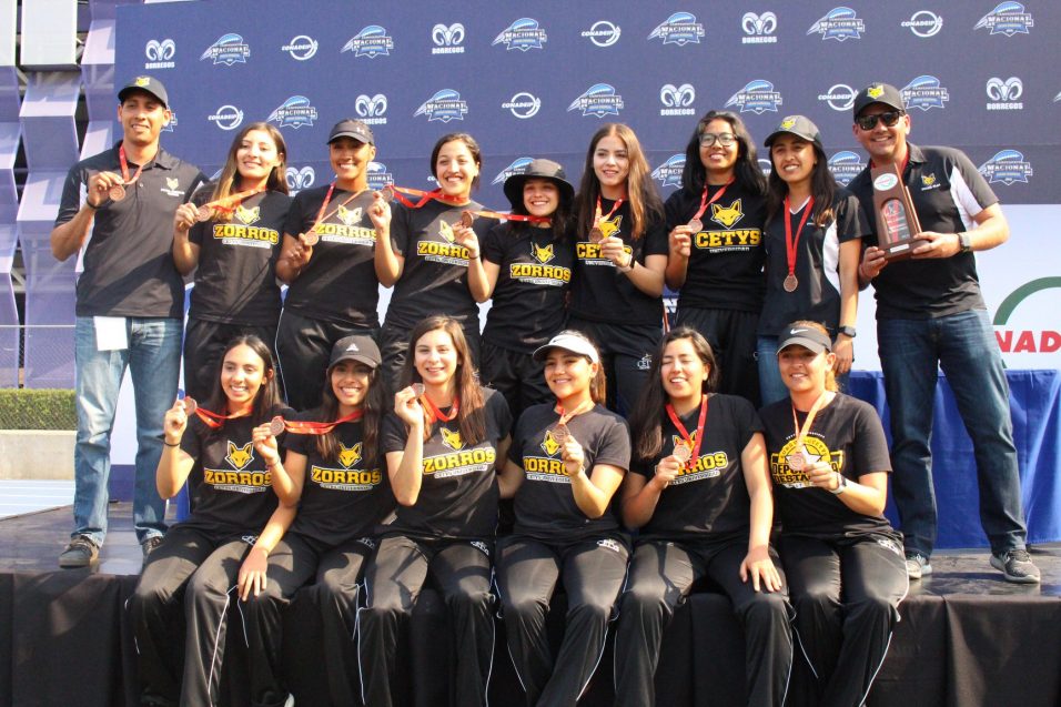 Tercer podio seguido para Zorros Femenil en el Nacional de Flag Football