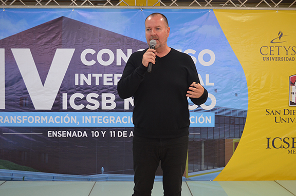 Vivir en la frontera facilita el emprendimiento, Congreso ICSB