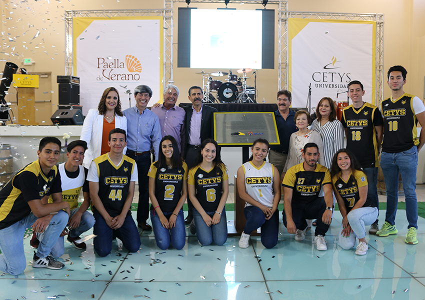 Ceremonia de nombramiento del Gimnasio Auditorio en CETYS Ensenada