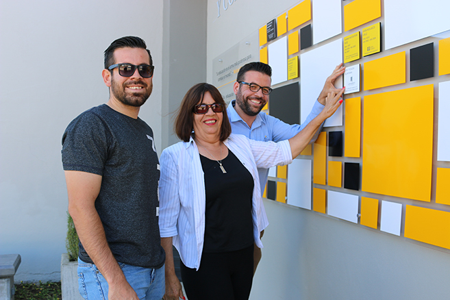 Develan placas e inauguran “Muro de donantes” probecas