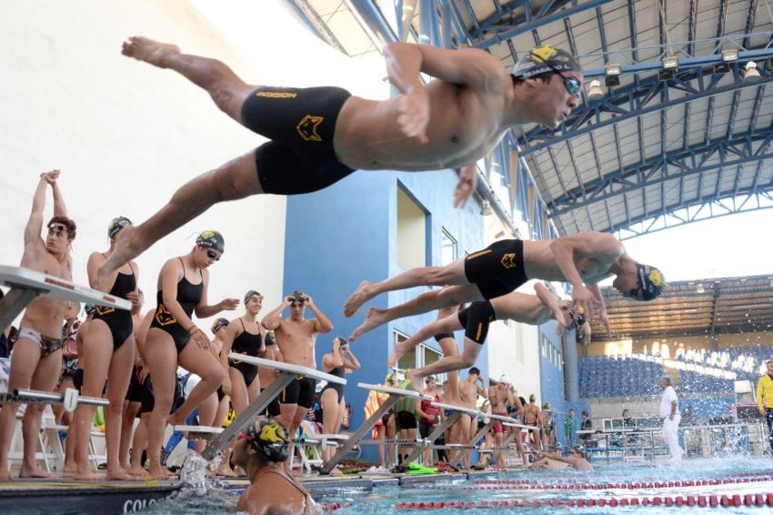 Tres medallas de oro para CETYS en inicio del Nacional de Natación