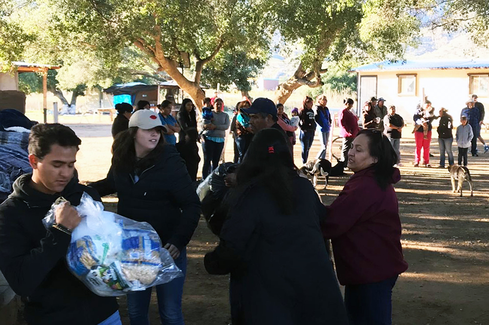 Estudiantes de Prepa CETYS llevan apoyo a la Comunidad Kumiai de San José de la Zorra