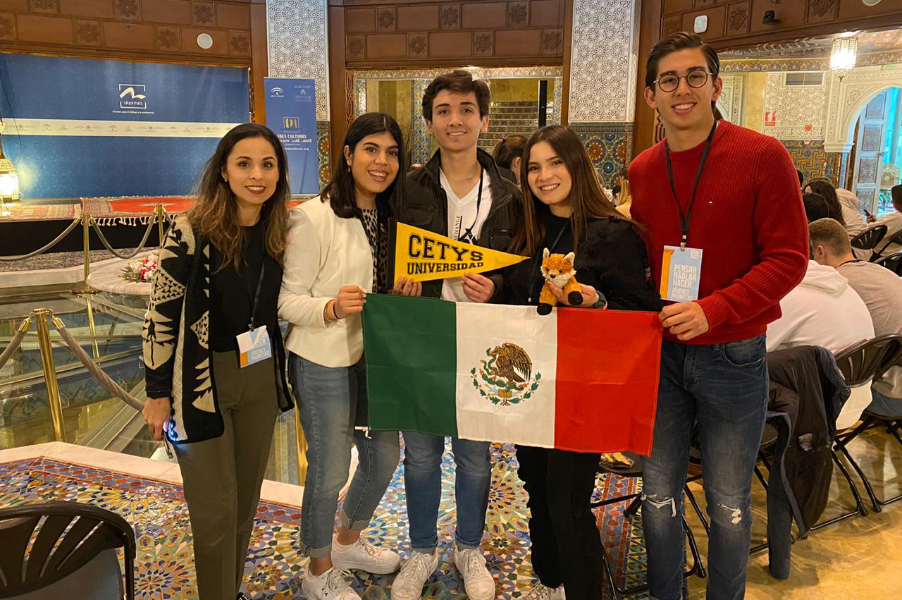 Jóvenes cachanillas representan a México en competencia internacional de debate