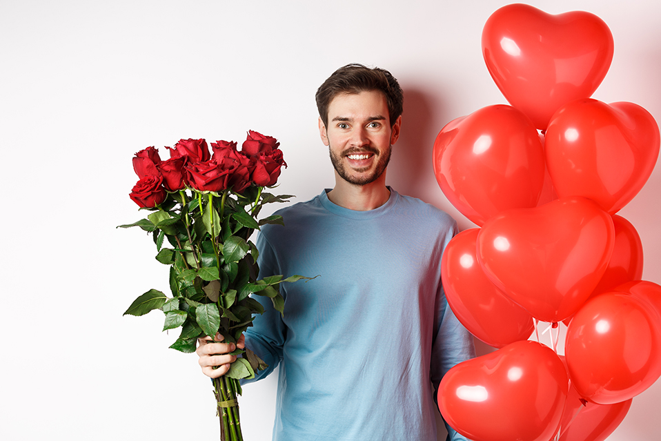 ¿Regalaste flores por San Valentín? Conoce su travesía para llegar hasta esa persona especial