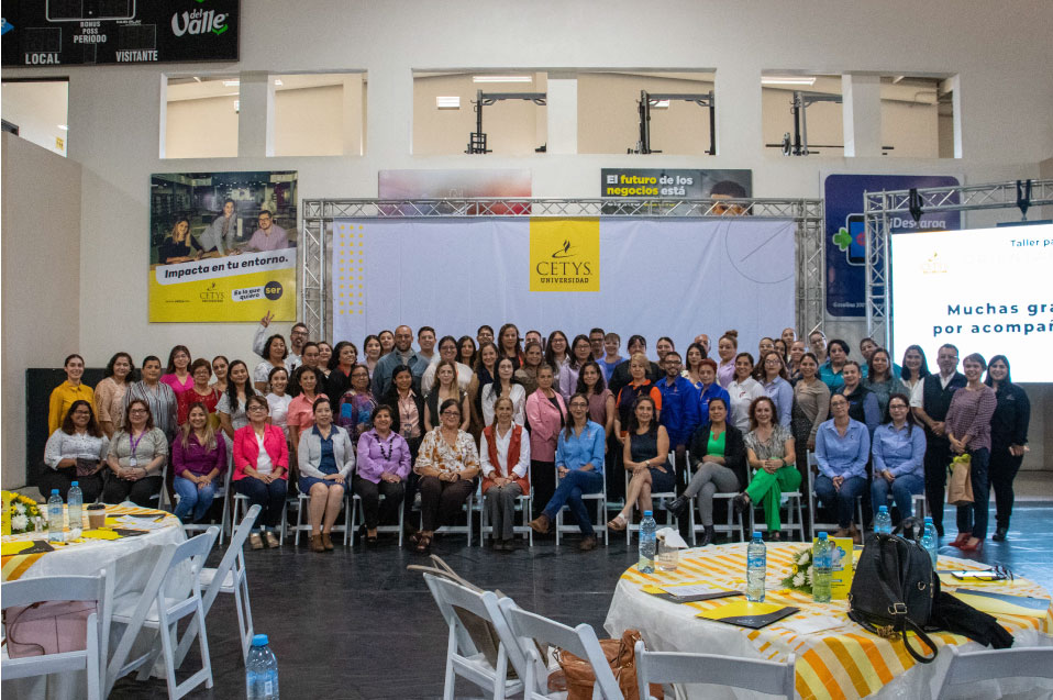 CETYS brinda taller a orientadores sobre cómo atender traumas psicológicos de estudiantes