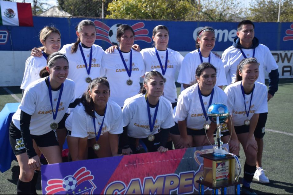 Primer galardón para el Fútbol Rápido Femenil de CETYS