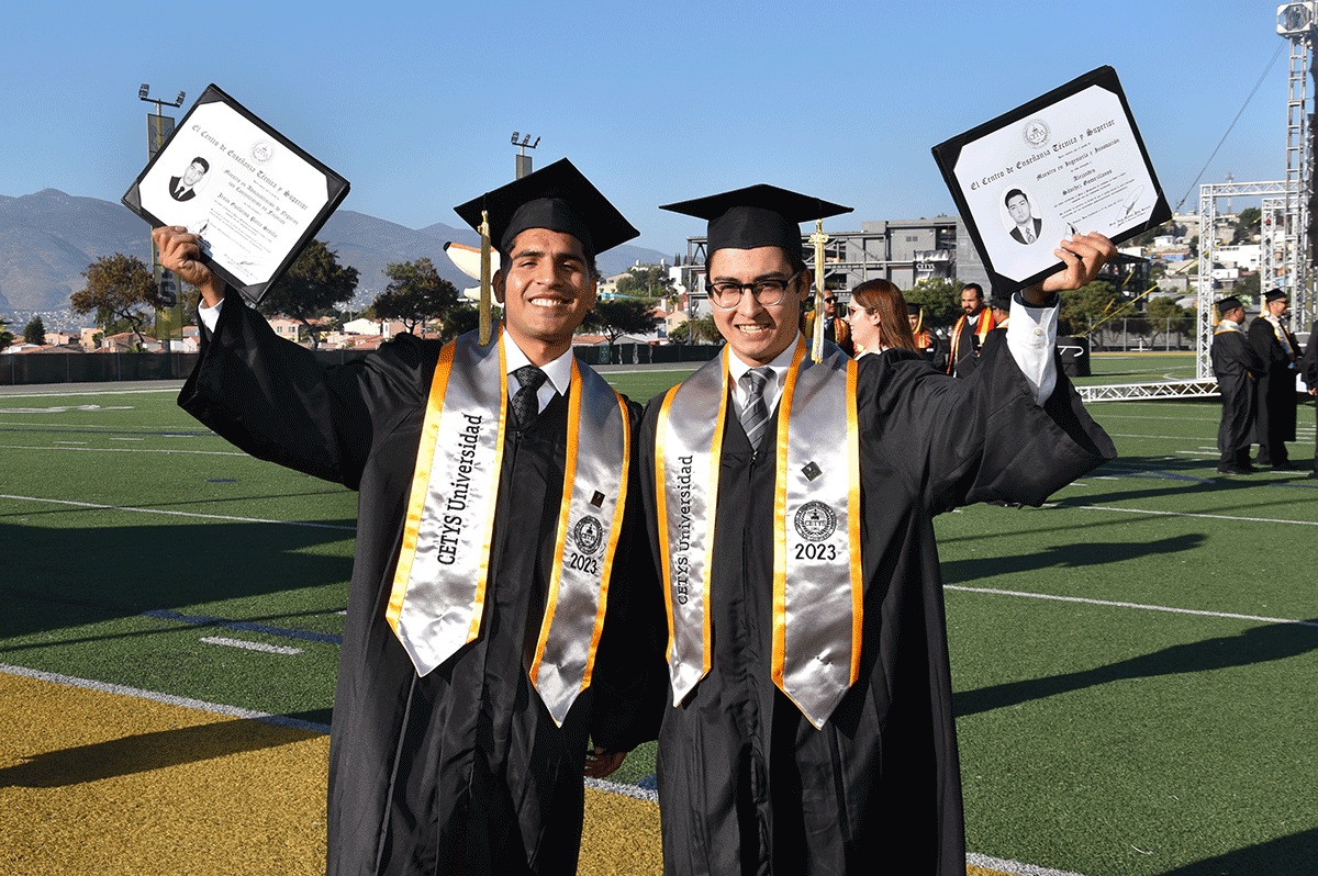 Amigos y CETYS Alumni, por tercera vez comparten graduación
