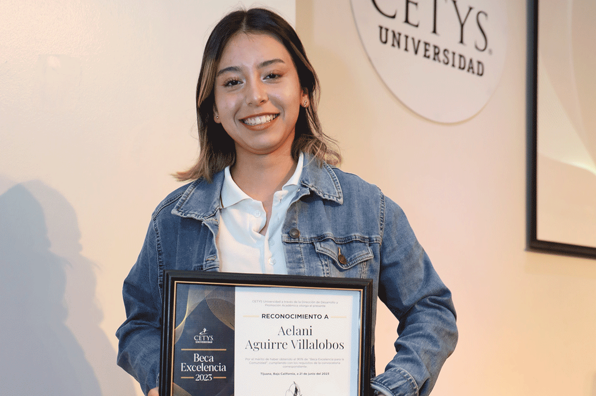 Alexa Aelani Aguirre Villalobos una de las ganadoras de la Becas Excelencia para la comunidad