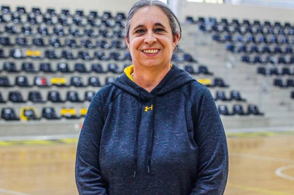 Laura Urzúa guía al baloncesto femenil de Campus Ensenada a un par de títulos