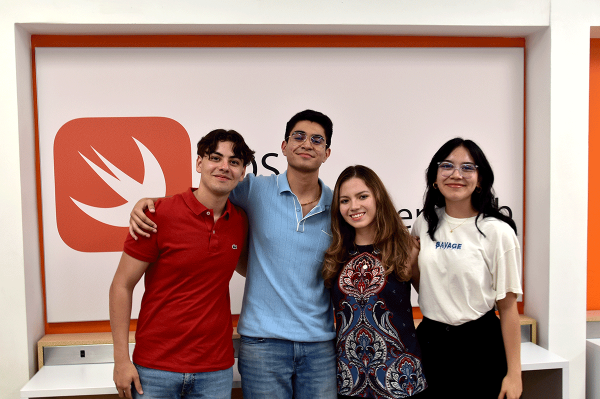 Ganan estudiantes de ingeniería 1er lugar del AIML Nanochallenge de Apple