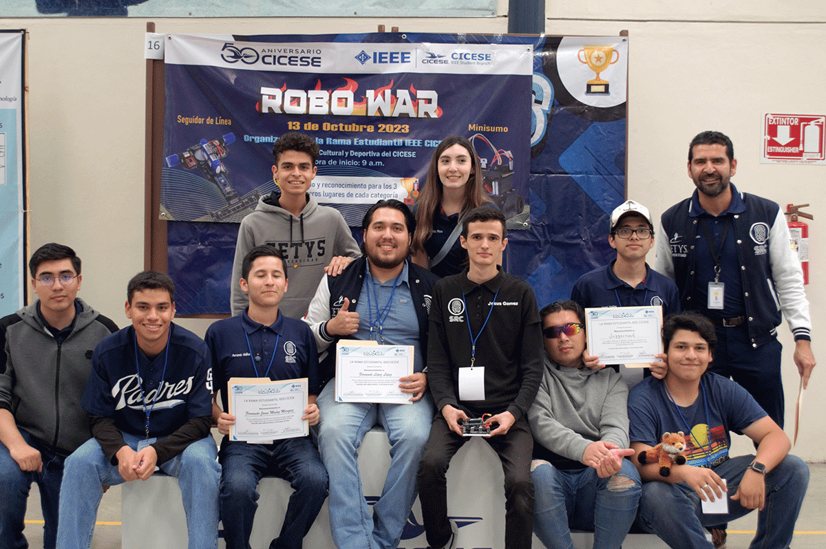 SRC obtiene varios primeros lugares de Torneo de Robótica en CICESE