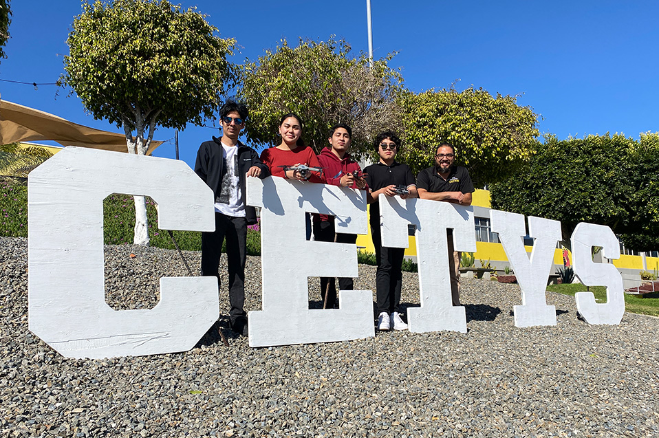 Estudiantes de CETYS van a competencia nacional de drones