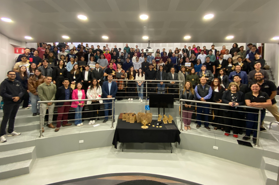 Reconocen a los mejores proyectos de la 35 Expo Ingeniería de CETYS