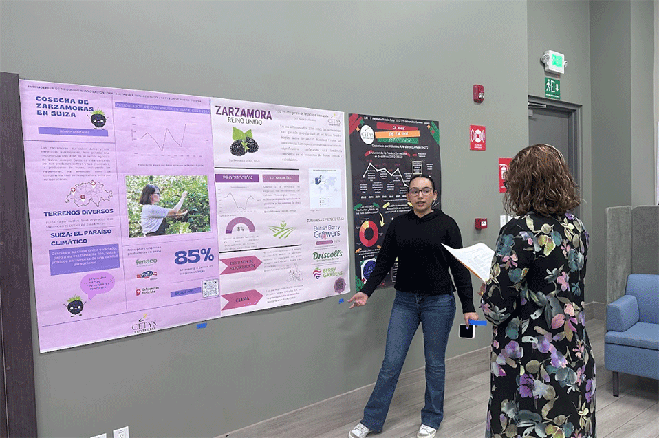Alumnos de Campus Tijuana presentan carteles de Inteligencia en Agronegocios