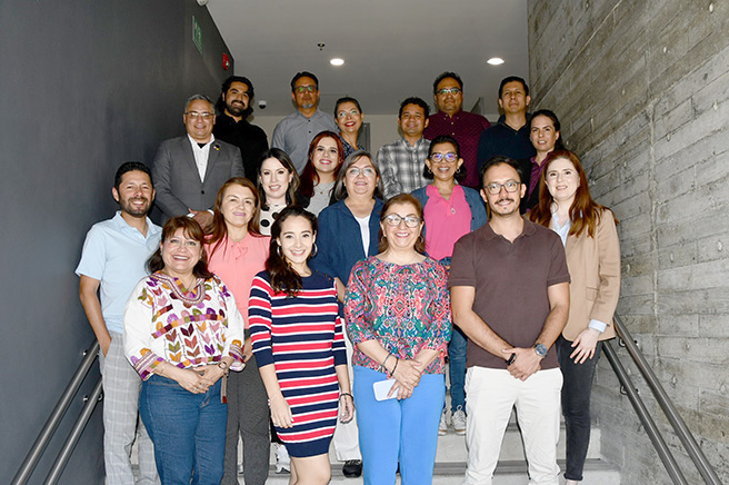Docentes de CETYS reciben capacitación como facilitadores de emprendimiento