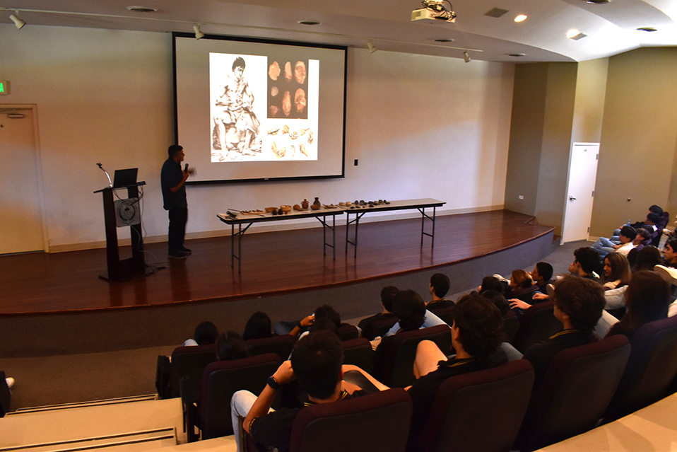 Alumnos de prepa conocen sobre los primeros pobladores de BC