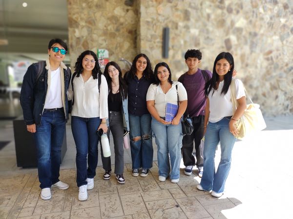 Líderes de la industria suman a estudiantes de CETYS en taller de mejores prácticas de clústers de energía