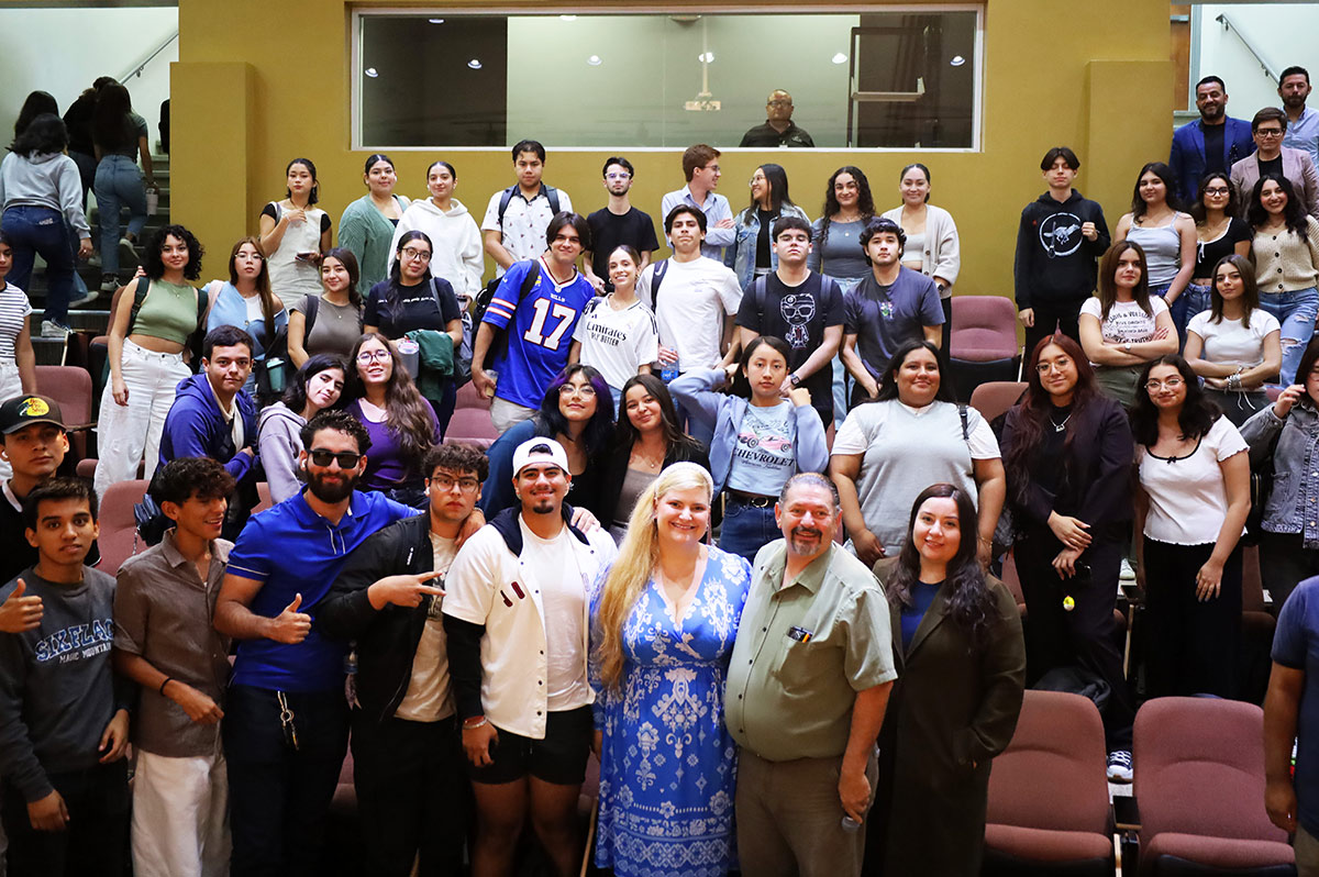 Estudiantes de CETYS exploran el futuro legal de la IA y la bioética con Cátedra Compostela 2024