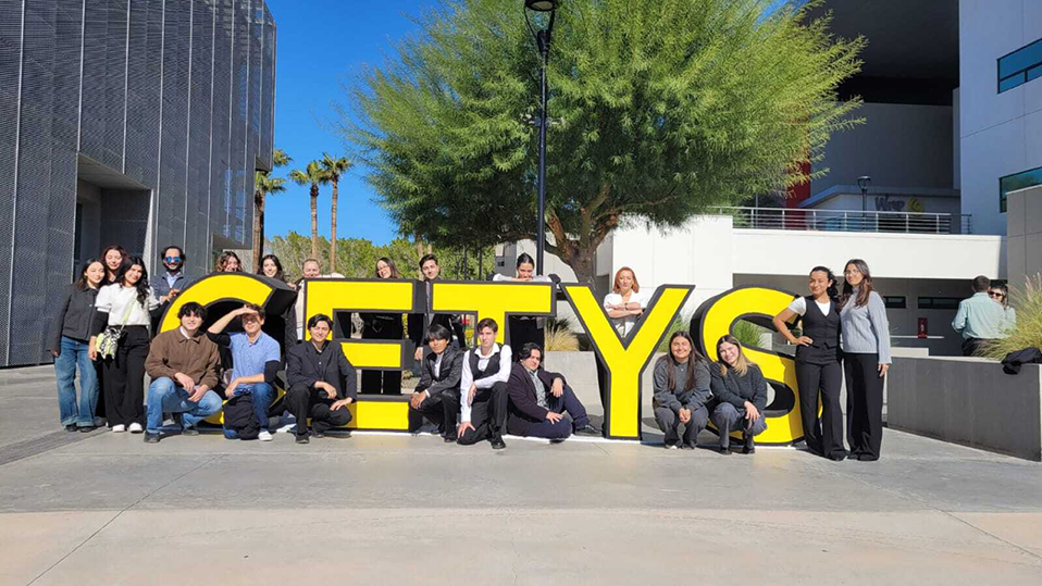 Estudiantes de CETYS y Cal Poly argumentan en Torneo de Debate en busca de un futuro sustentable
