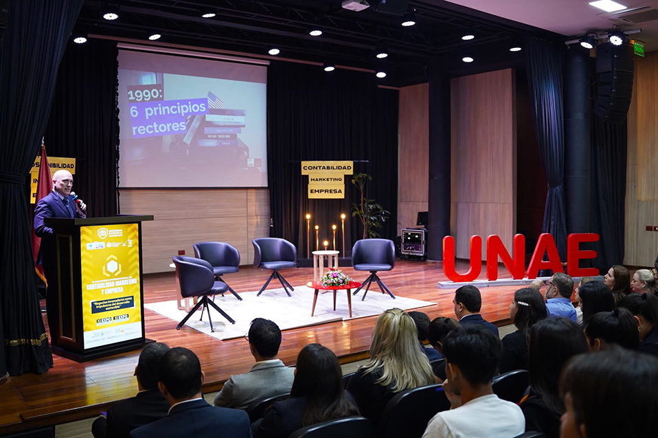 Docente de CETYS Universidad participa en Congreso Internacional sobre Negocios Sostenibles