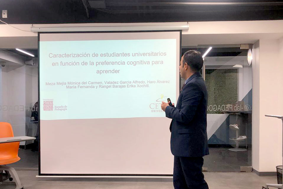 Dr. Alfredo Valadez presenta investigación en Seminario dentro de la Universidad Panamericana