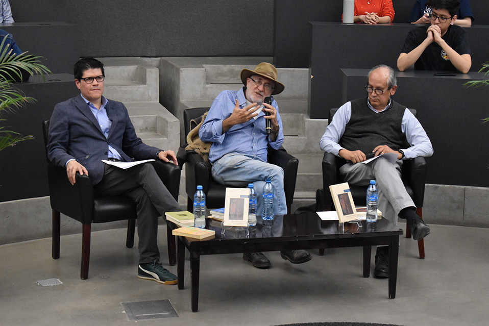 Javier Sicilia presenta en Mexicali su libro “Aproximaciones a un tiempo del fin”