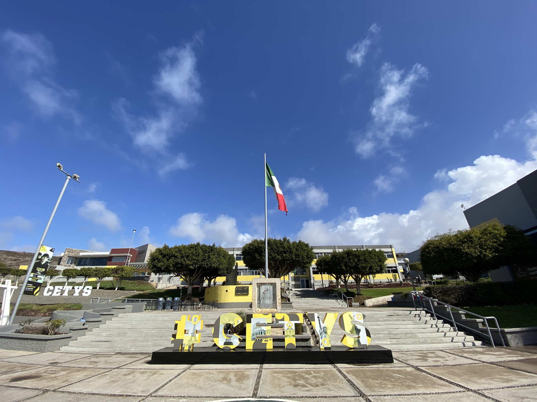 Licenciatura en Mercadotecnia Estratégica obtiene reacreditación de CACECA
