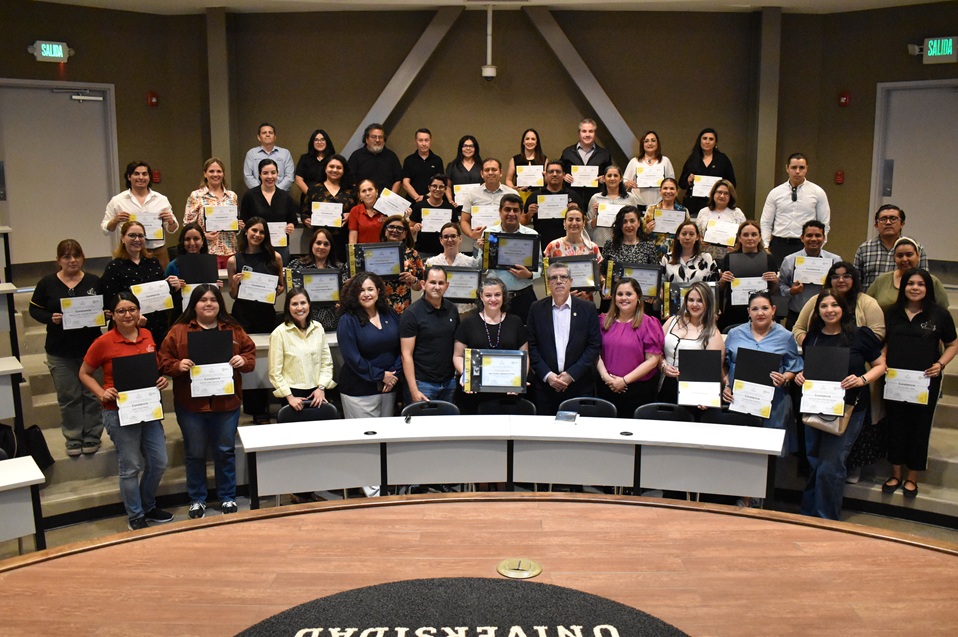 CETYS Universidad lleva a cabo Ceremonias de Certificación Docente 2025