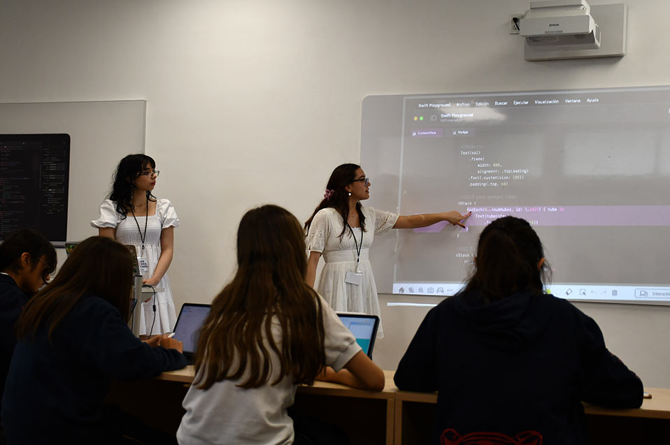 Niñas y adolescentes exploran la ciencia y la tecnología en “We Do & Care” de CETYS Tijuana