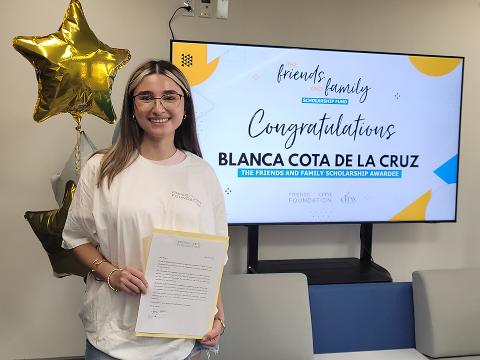 Entregan CETYS y Friends of CETYS beca Friends & Family Scholarship