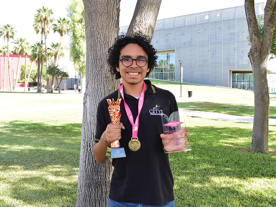 Alumno de CETYS Mexicali obtiene reconocimientos en competencia internacional en Londres