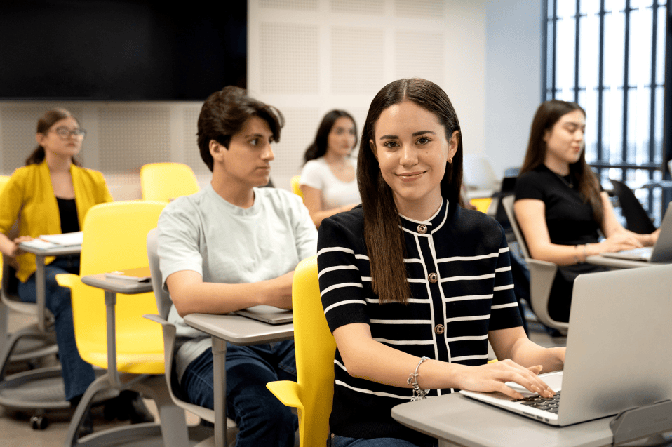 Licenciatura en Logística y Comercio Internacional de CETYS Tijuana recibe acreditación CACECA