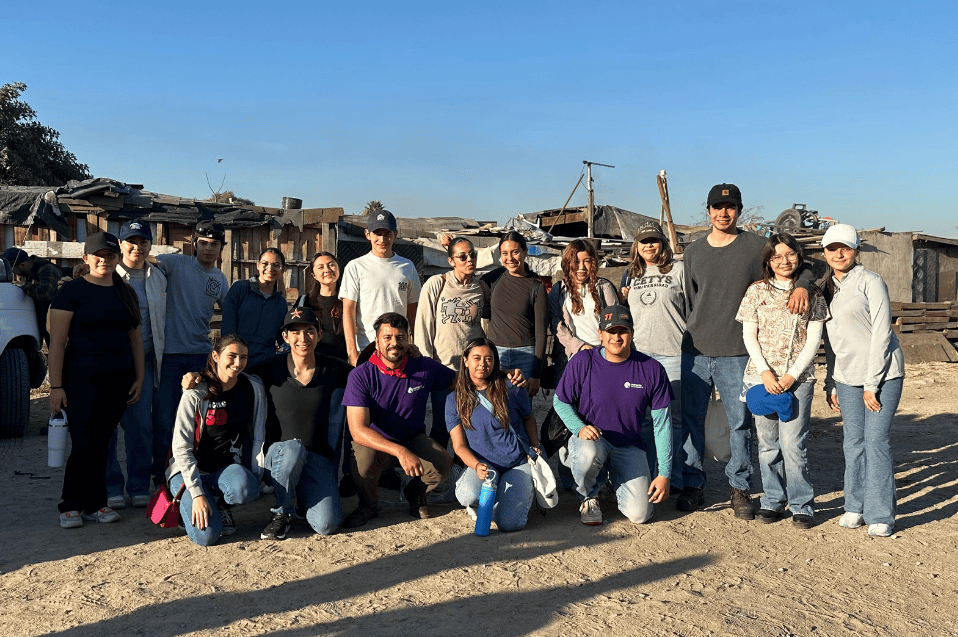 Impacto Voluntariado apoya en construcción de vivienda junto a “TECHO”