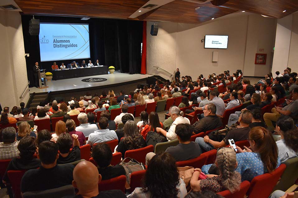 CETYS Universidad celebra la excelencia de sus Alumnos Distinguidos en los tres campus