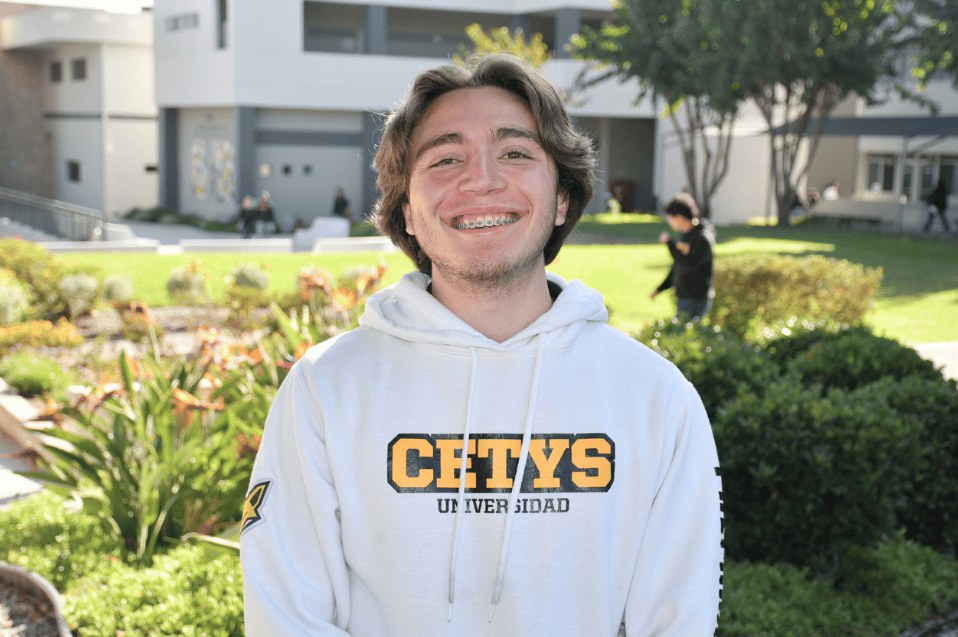 Alejandro Villarreal obtiene bronce en Concurso Estatal de Ciencias UTT 2025