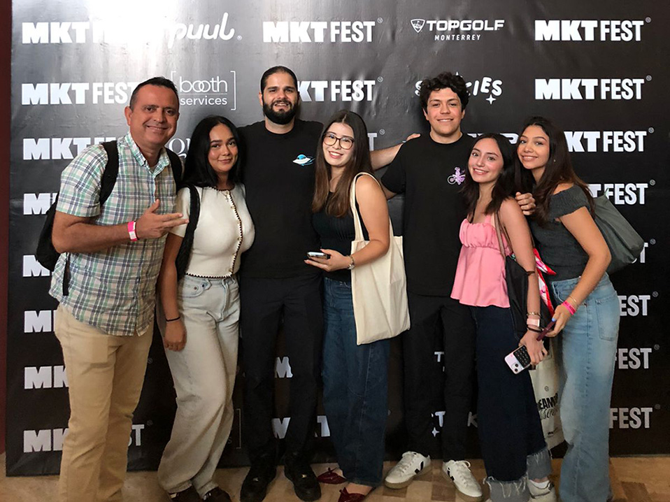 Alumnos de Mercadotecnia Estratégica viven experiencia profesional en el Marketing Fest 2025